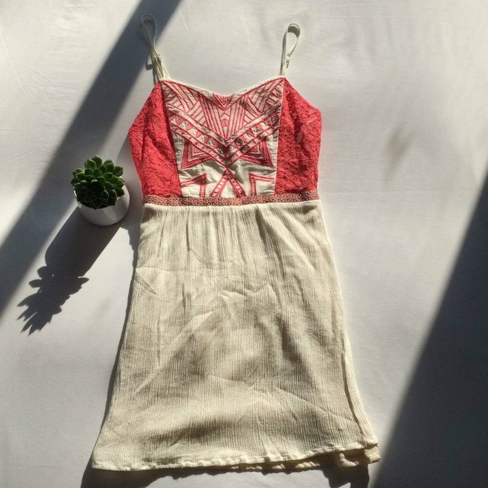 {Flying Tomato} embroidered tank